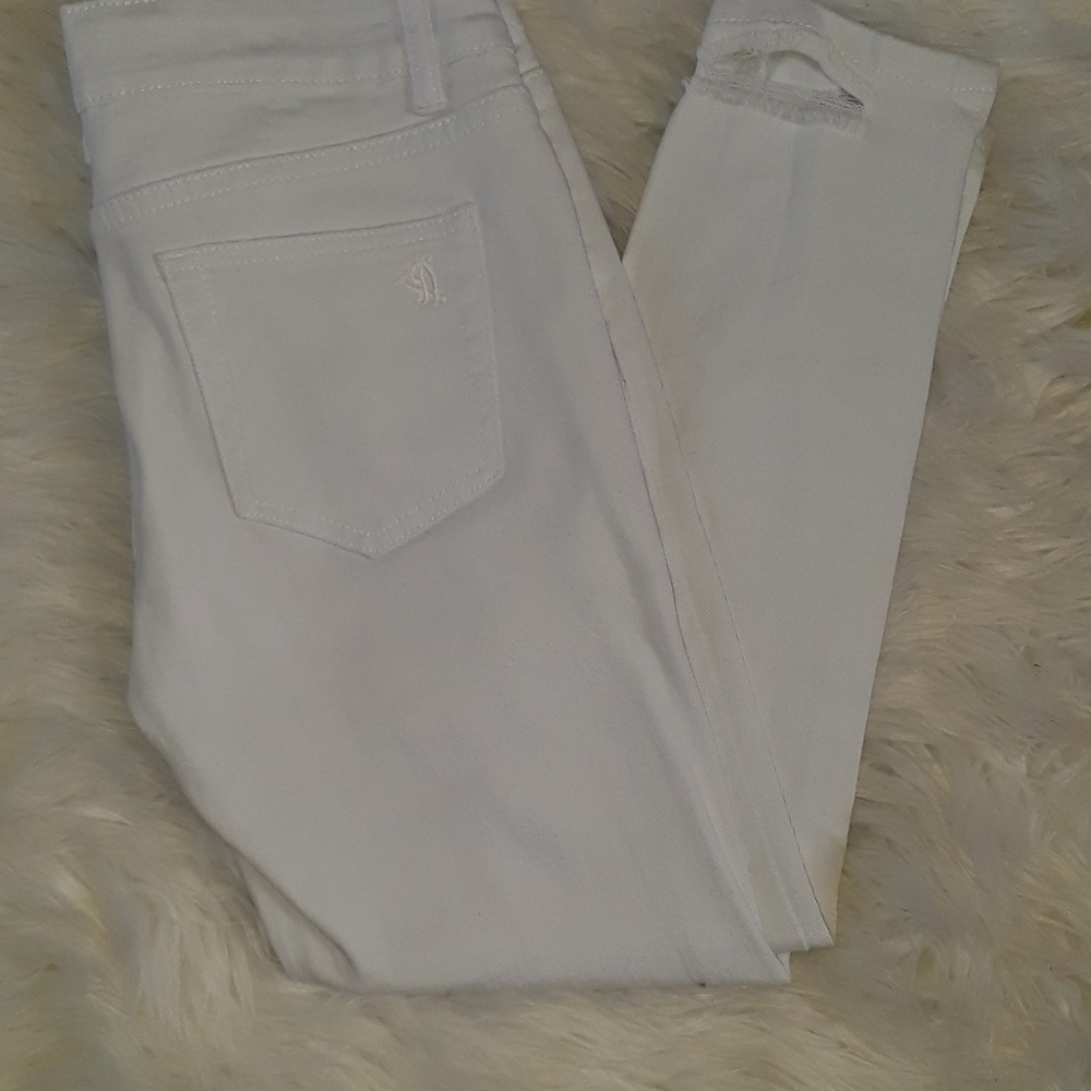 V.I.P White Jeans - Picture 5 of 6